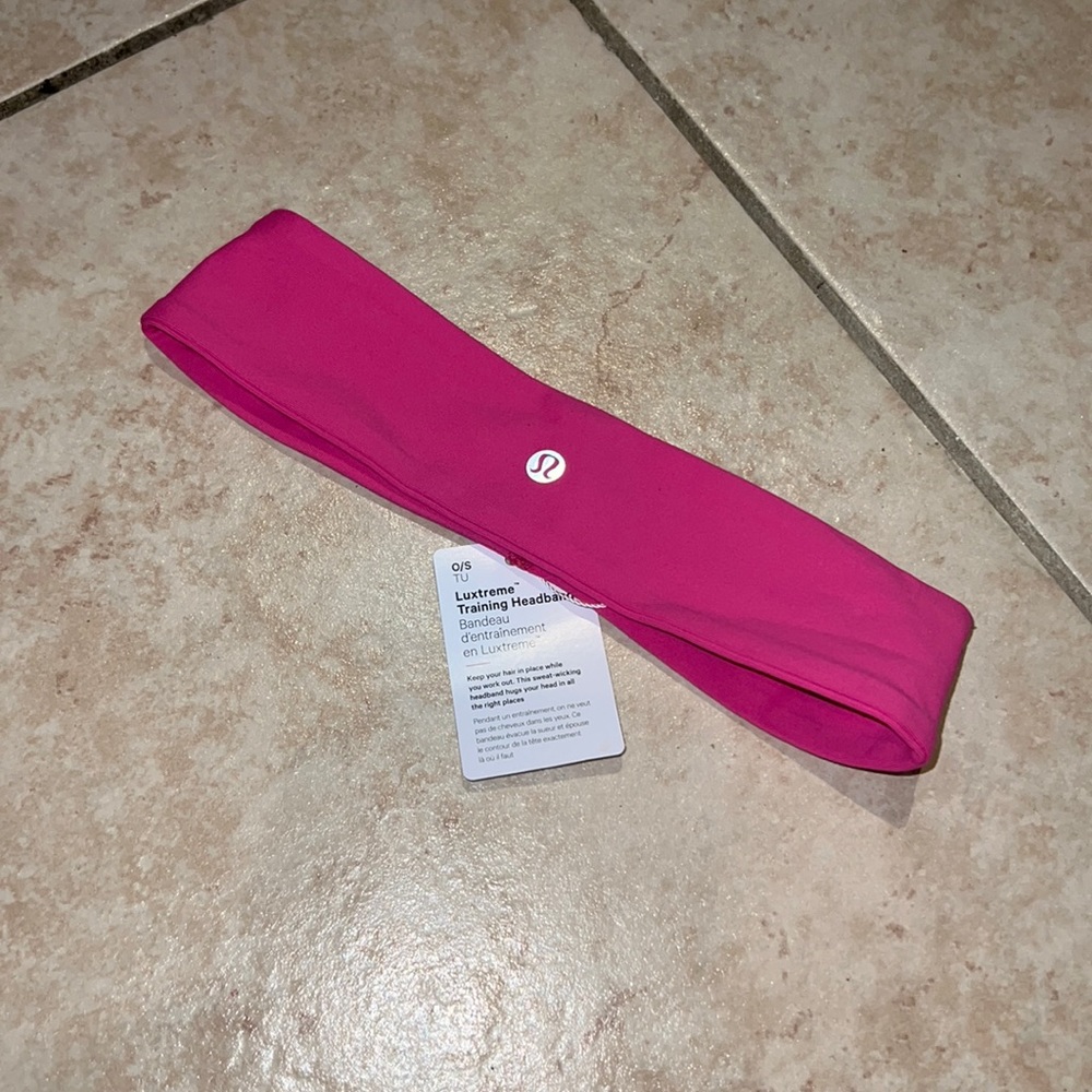 SEND OFFER💕NWT LULULEMON LUXTREME PINK HEADBAND 💕